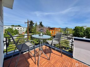 1203 D N Allen Place, Seattle WA 98103