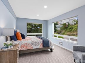 11800 90th Avenue NE, Kirkland WA 98034