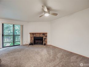 17419 119th Lane SE E31, Renton WA 98058