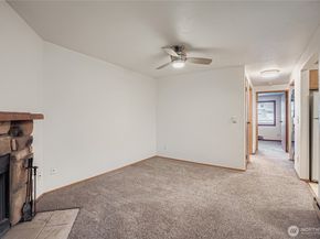 17419 119th Lane SE E31, Renton WA 98058