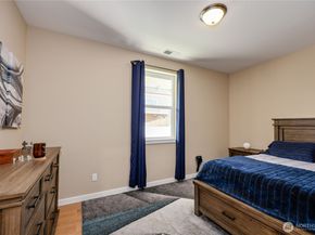 7058 E Nightingale, Port Orchard WA 98366