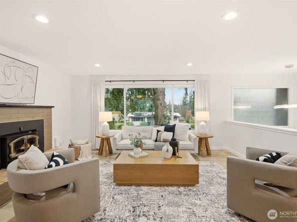 20325 24th Place W, Lynnwood WA 98036