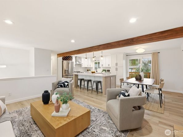 20325 24th Place W, Lynnwood WA 98036