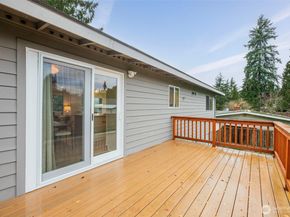 20325 24th Place W, Lynnwood WA 98036