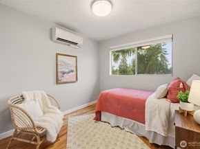 20325 24th Place W, Lynnwood WA 98036