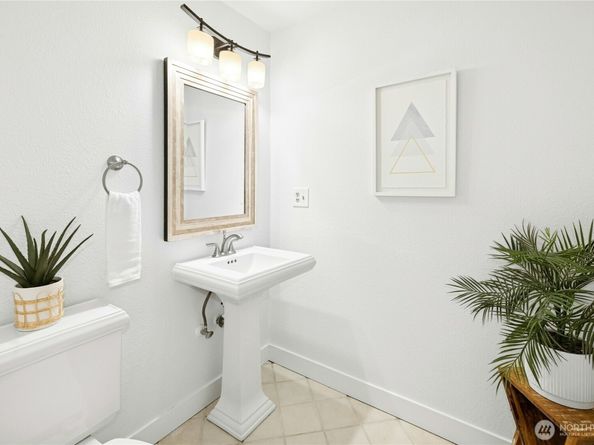 259 Shepard Way NW, Bainbridge Island WA 98110