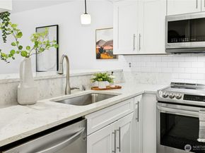 259 Shepard Way NW, Bainbridge Island WA 98110