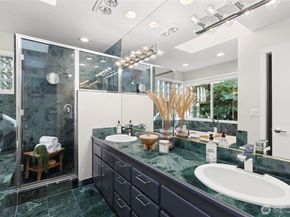 3513 S Leschi Place, Seattle WA 98144