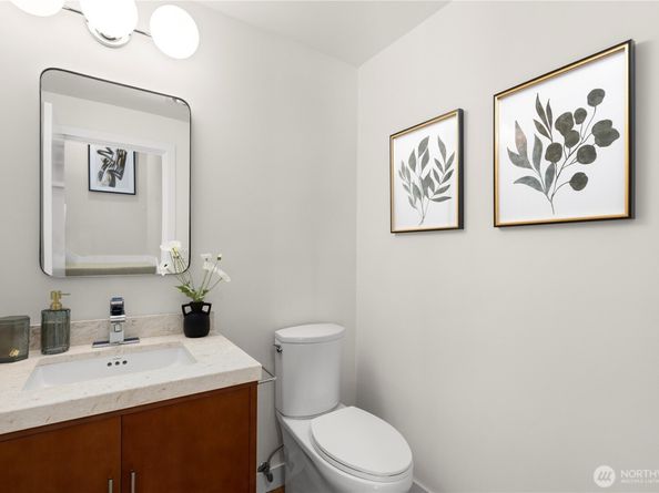 3513 S Leschi Place, Seattle WA 98144