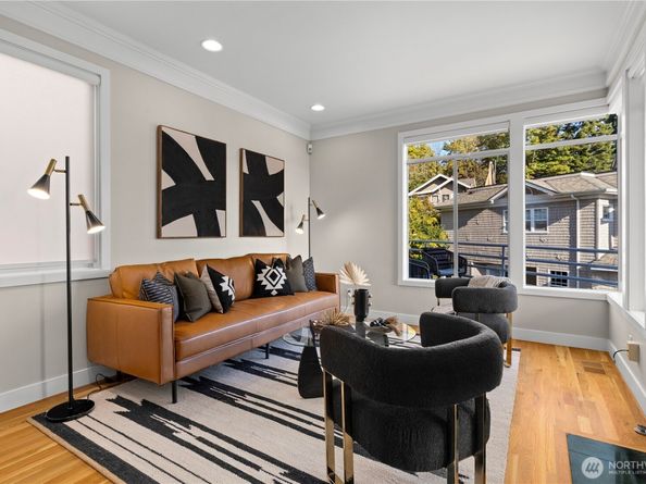 3513 S Leschi Place, Seattle WA 98144