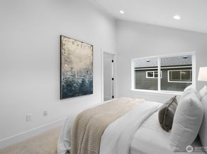 320 N 84th Street, Seattle WA 98103