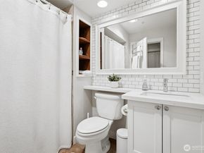 1545 NW 57th Street 306, Seattle WA 98107