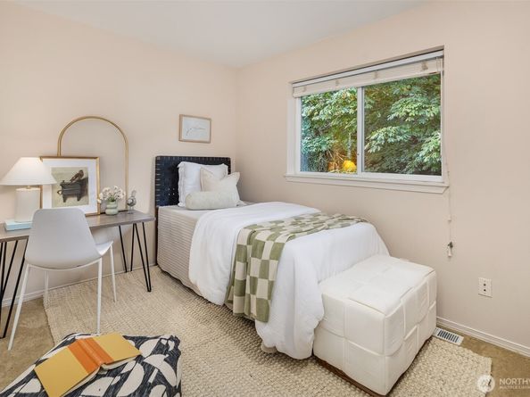 12046 89th Place NE, Kirkland WA 98034