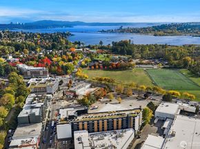 4609 Union Bay Place NE 551, Seattle WA 98105