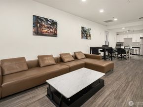 4609 Union Bay Place NE 551, Seattle WA 98105