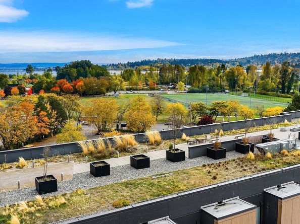 4609 Union Bay Place NE 551, Seattle WA 98105