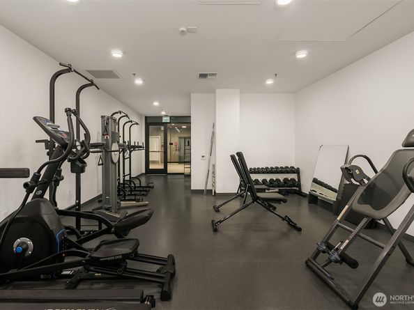 4609 Union Bay Place NE 551, Seattle WA 98105