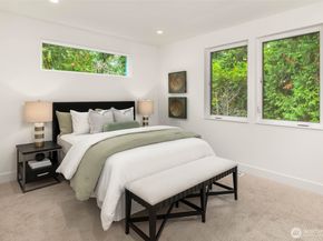 10620 NE 28th Place, Bellevue WA 98004