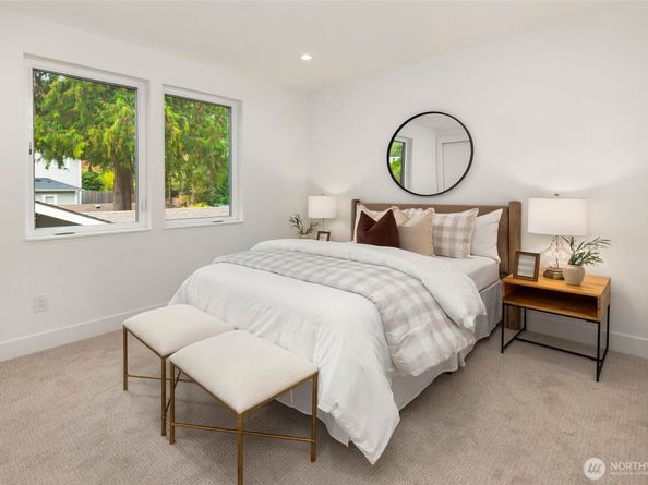 10620 NE 28th Place, Bellevue WA 98004