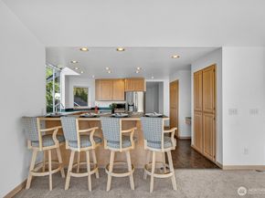 1902 Clover Place, Mukilteo WA 98275