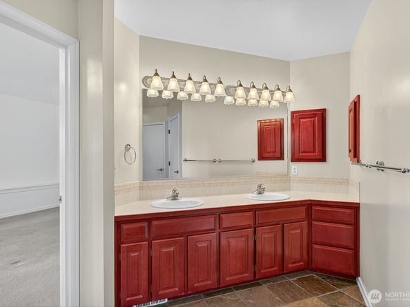 1902 Clover Place, Mukilteo WA 98275