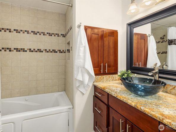 3013 230th Place NE, Sammamish WA 98074