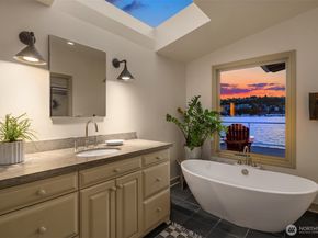 2241 Fairview Avenue E C, Seattle WA 98102