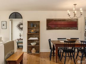 2241 Fairview Avenue E C, Seattle WA 98102