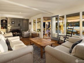 2241 Fairview Avenue E C, Seattle WA 98102
