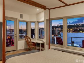 2241 Fairview Avenue E C, Seattle WA 98102