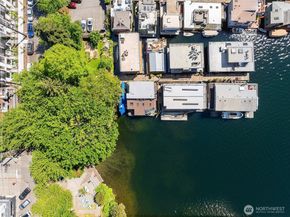 2241 Fairview Avenue E C, Seattle WA 98102