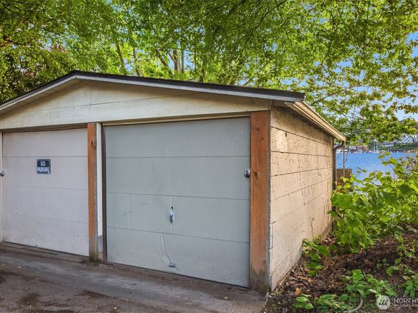2241 Fairview Avenue E C, Seattle WA 98102