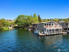 2241 Fairview Avenue E C, Seattle WA 98102