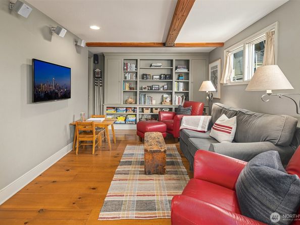 2241 Fairview Avenue E C, Seattle WA 98102