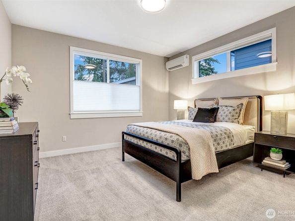 11218 NE 67th Street 3, Kirkland WA 98033