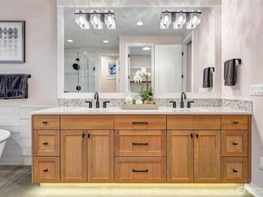 11218 NE 67th Street 3, Kirkland WA 98033