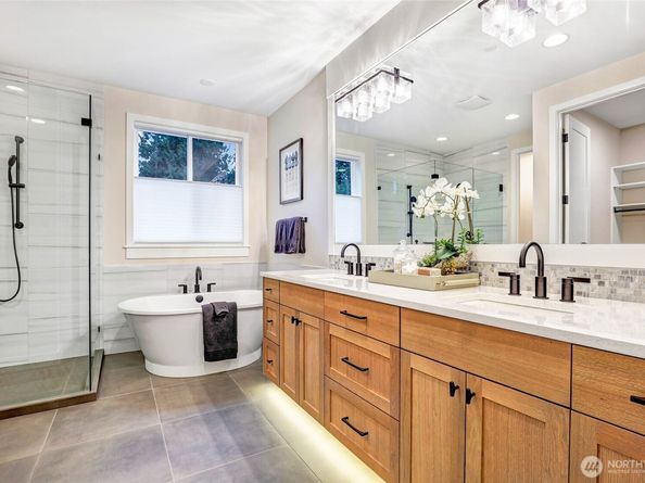 11218 NE 67th Street 3, Kirkland WA 98033