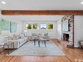 6210 105th Avenue NE, Kirkland WA 98033
