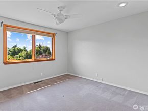 6210 105th Avenue NE, Kirkland WA 98033