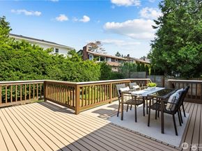 6210 105th Avenue NE, Kirkland WA 98033