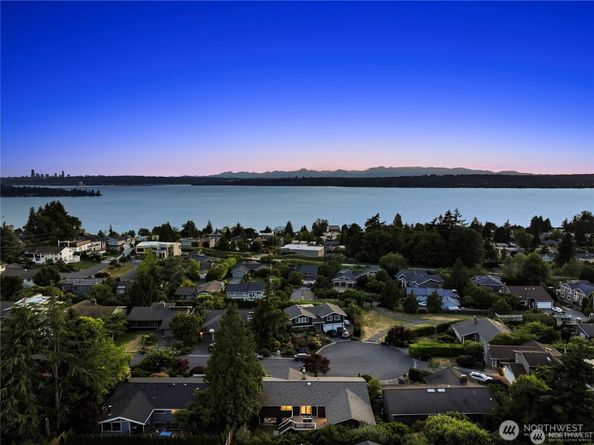 6210 105th Avenue NE, Kirkland WA 98033
