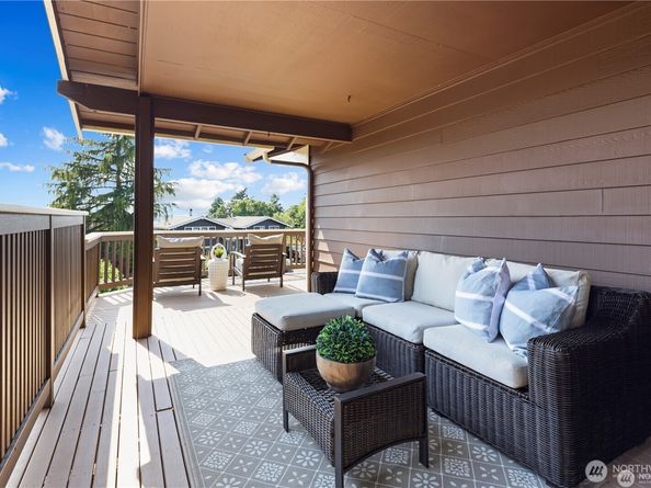 6210 105th Avenue NE, Kirkland WA 98033