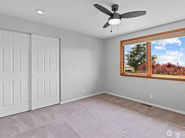 6210 105th Avenue NE, Kirkland WA 98033