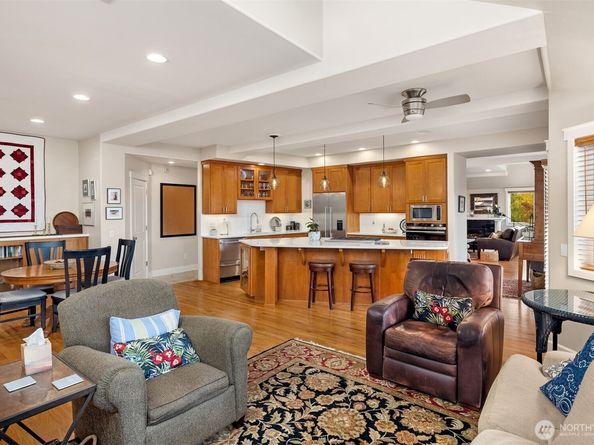 4411 NE 90th Street, Seattle WA 98115