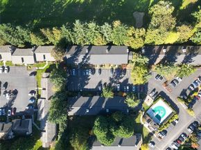 17514 SE 151th Avenue 12, Renton WA 98058