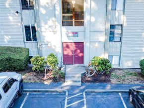 17514 SE 151th Avenue 12, Renton WA 98058