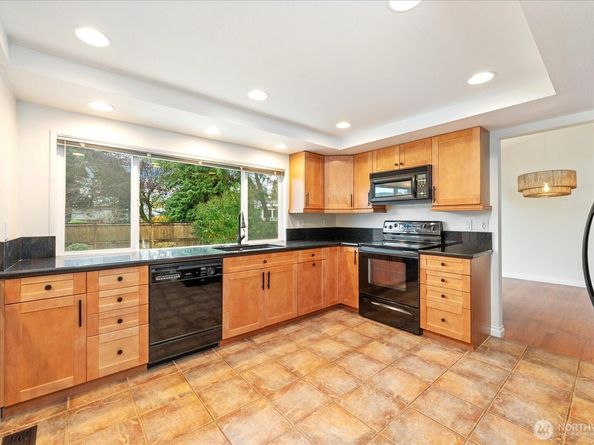 4321 NE 22nd Court, Renton WA 98059