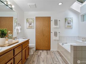 11719 NE 166th Ct, Bothell WA 98011