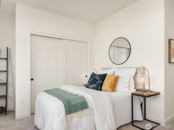 1244 15th Avenue E 9, Seattle WA 98112