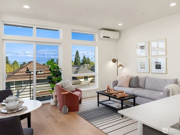 1244 15th Avenue E 9, Seattle WA 98112
